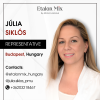 Julia Siklos